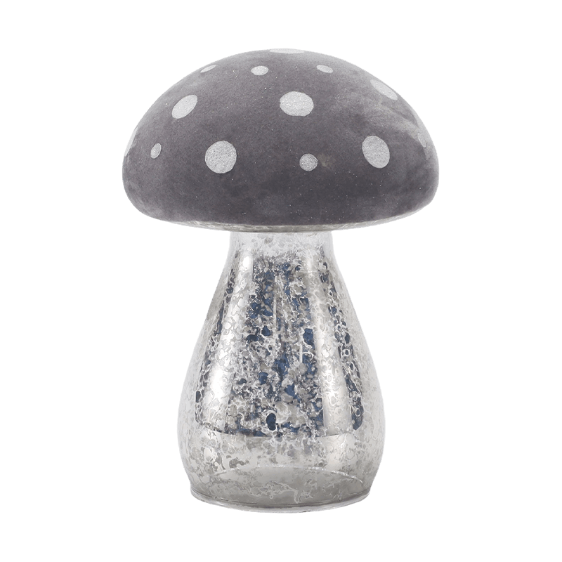 Enfeite de cogumelo artesanal com decoração de led